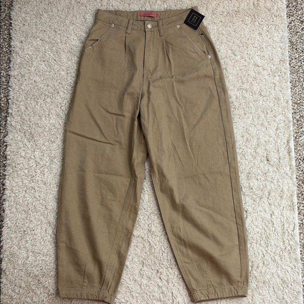 NWT SIGNATURE8 S (4*) cropped  💯 cotton barrel pants with distressed look